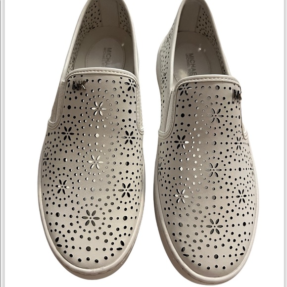 Michael Kors Slip on - Picture 3 of 5